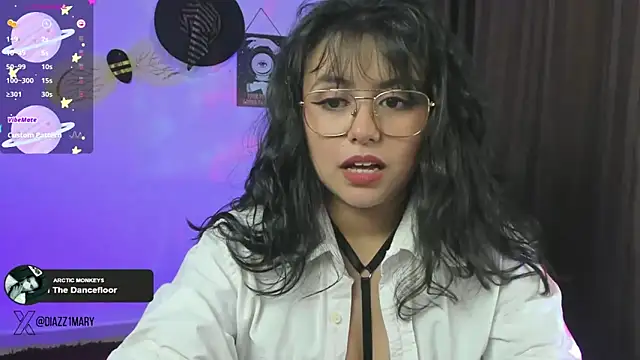 mary diaz1 online show from 01/15/25, 03:33