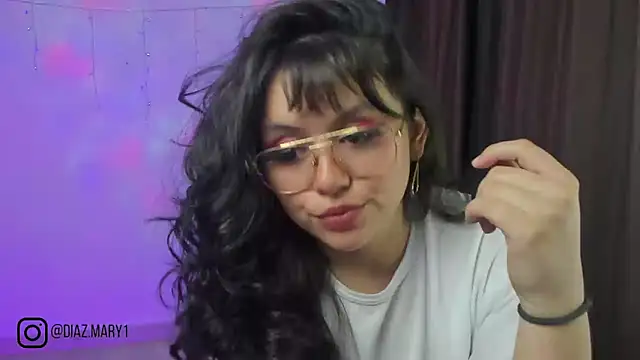 mary diaz1 online show from 03/18/25, 02:51