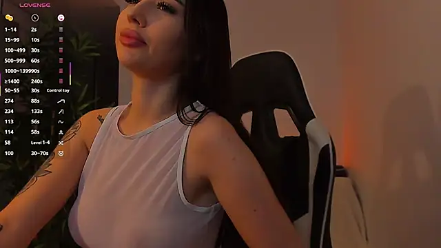 Snapshot of Jaylee_Krys chatting on 12/17/25, 06:02 Jaylee Krys online show from 12/17/25, 06:02