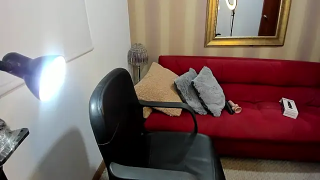 NicolettColin online show from 02/22/26, 05:36