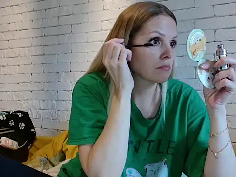 Angel girllovemy online show from 12/16/25, 10:52