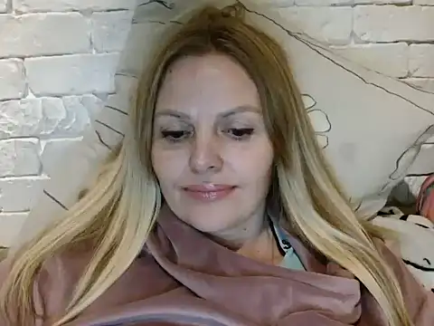 Angel girllovemy online show from 11/30/25, 04:52