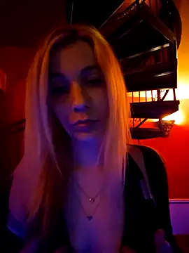 Snapshot of wildlia chatting on 09/17/25, 11:40 wildlia online show from 09/17/25, 11:40
