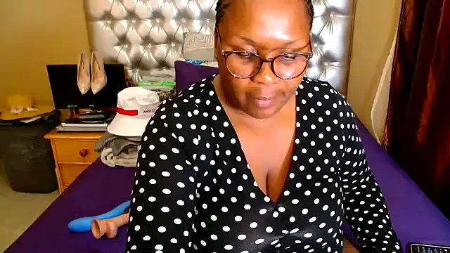 missboobsxx online show from 11/25/25, 12:49