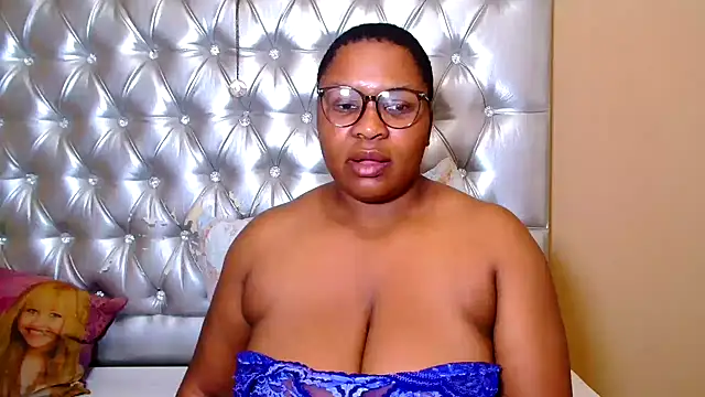 missboobsxx online show from 02/13/26, 07:41