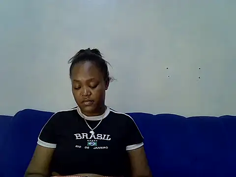 Snapshot of Spice202 chatting on 10/13/25, 07:59 Spice202 online show from 10/13/25, 07:59