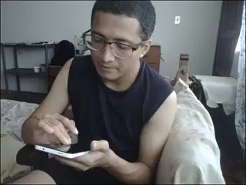 Snapshot of Mghty-cockl88 chatting on 03/15/25, 02:12 Mghty-cockl88 online show from 03/15/25, 02:12