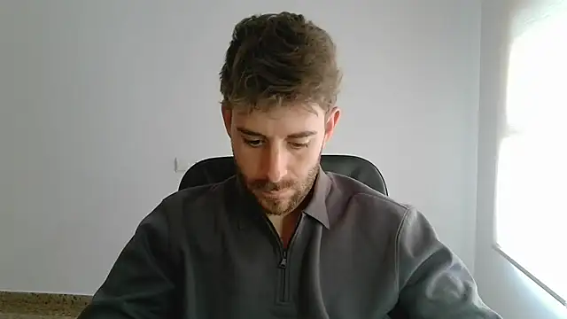 Snapshot of vargas90 chatting on 05/06/26, 11:25 vargas90 online show from 05/06/26, 11:25