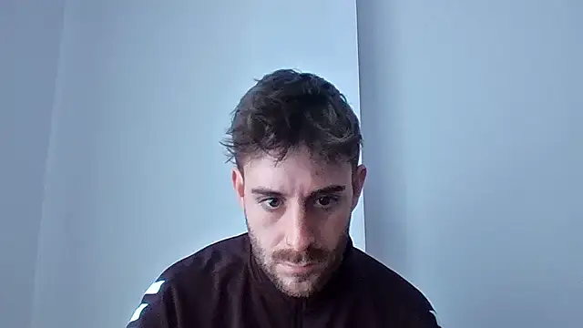 Snapshot of vargas90 chatting on 02/11/25, 10:36 vargas90 online show from 02/11/25, 10:36