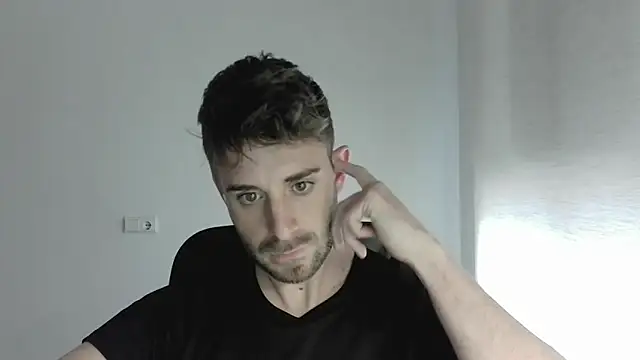 Snapshot of vargas90 chatting on 04/21/26, 10:22 vargas90 online show from 04/21/26, 10:22