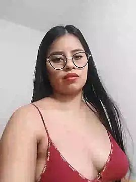 charlotte moineau online show from 01/14/25, 01:36