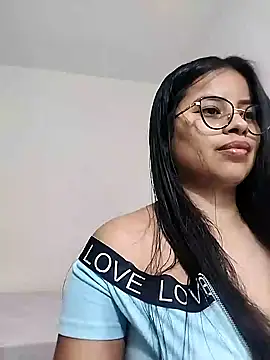 charlotte moineau online show from 02/04/25, 11:06