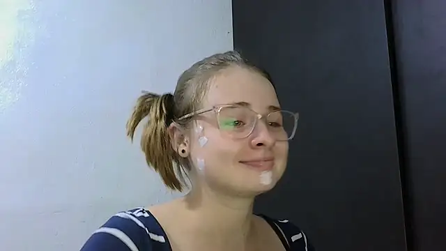 HellenMiyer1111 online show from 04/01/26, 02:24