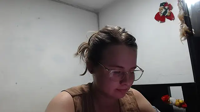 HellenMiyer1111 online show from 11/28/25, 09:26