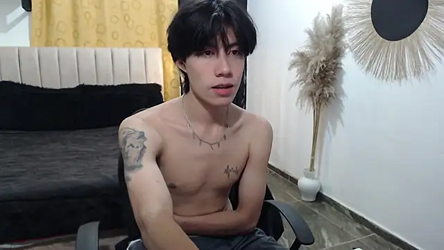 Elio-cam online show from 03/05/26, 03:47