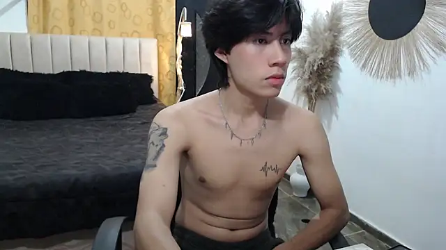 Elio-cam online show from 03/29/26, 07:43