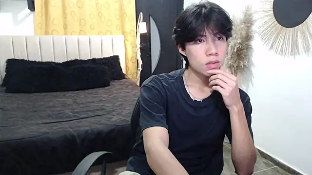 Elio-cam online show from 03/13/26, 03:33