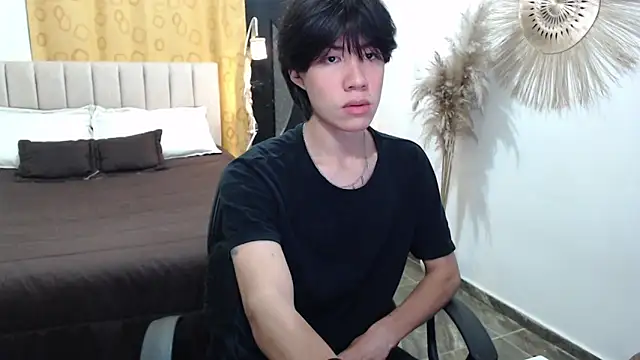 Snapshot of Elio-cam chatting on 11/11/25, 08:31 Elio-cam online show from 11/11/25, 08:31