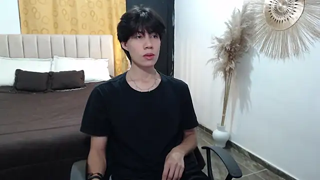 Snapshot of Elio-cam chatting on 11/03/25, 08:29 Elio-cam online show from 11/03/25, 08:29