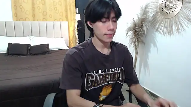 Snapshot of Elio-cam chatting on 11/09/25, 08:18 Elio-cam online show from 11/09/25, 08:18