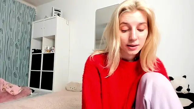 KenzieDawton online show from 12/15/24, 05:13