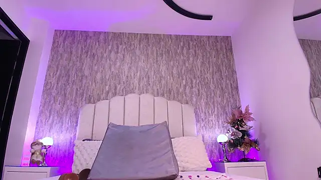 raven lilith  online show from 11/29/25, 03:17