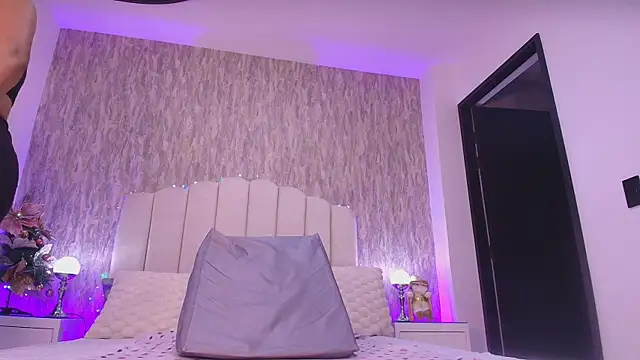 raven lilith  online show from 12/21/25, 03:08