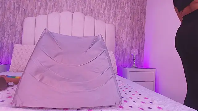 raven lilith  online show from 04/01/26, 03:19