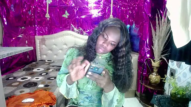 CatrinaGill online show from 01/09/26, 04:14