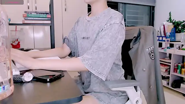 Shyn   online show from 09/25/25, 02:34