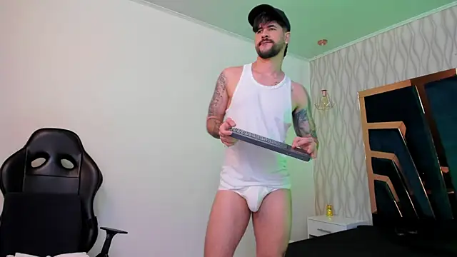 Petesevans online show from 10/26/25, 03:56