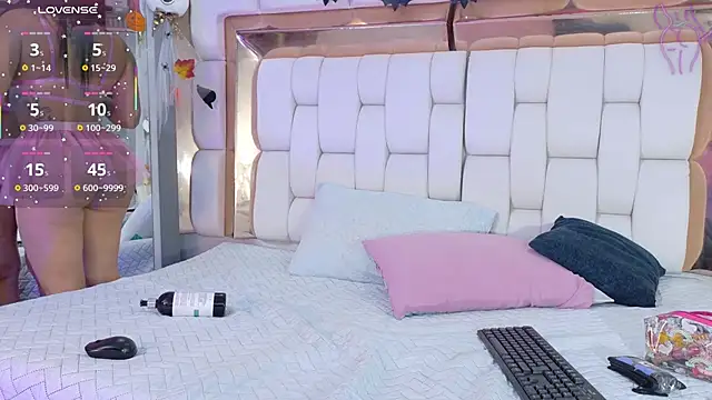 sexysistter online show from 10/30/25, 12:25