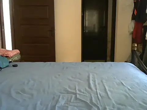 Slim India online show from 03/18/26, 02:26