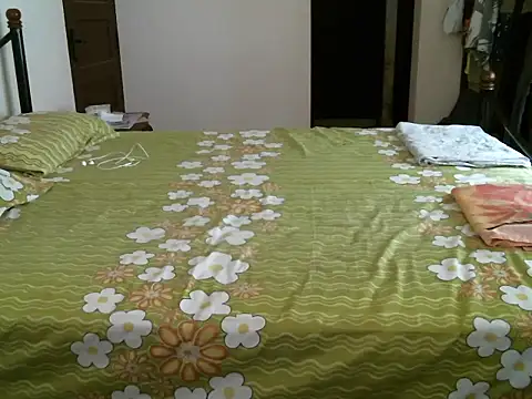 Snapshot of Slim_India chatting on 06/16/26, 05:40 Slim India online show from 06/16/26, 05:40