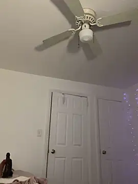 Snapshot of mochamimi chatting on 04/12/26, 03:21 mochamimi online show from 04/12/26, 03:21