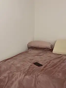 Snapshot of mochamimi chatting on 03/24/26, 08:03 mochamimi online show from 03/24/26, 08:03