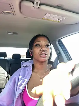 Snapshot of mochamimi chatting on 03/10/26, 04:33 mochamimi online show from 03/10/26, 04:33