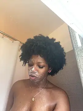 Snapshot of mochamimi chatting on 03/27/26, 03:46 mochamimi online show from 03/27/26, 03:46