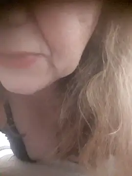 Snapshot of sua_sub_ chatting on 02/23/26, 09:21 sua sub online show from 02/23/26, 09:21