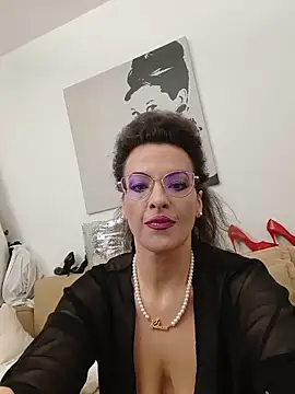 RebeccaNoble online show from 05/24/26, 03:06