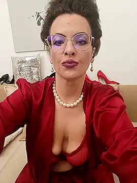 Snapshot of RebeccaNoble chatting on 03/23/26, 03:23 RebeccaNoble online show from 03/23/26, 03:23