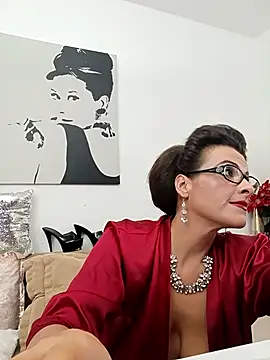 Snapshot of RebeccaNoble chatting on 10/16/25, 12:13 RebeccaNoble online show from 10/16/25, 12:13