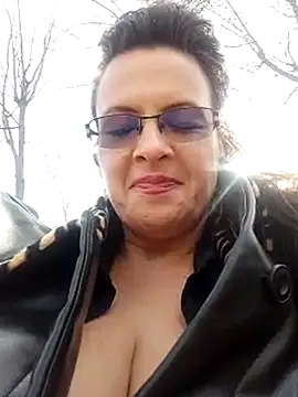 Snapshot of RebeccaNoble chatting on 03/07/25, 12:56 RebeccaNoble online show from 03/07/25, 12:56
