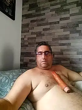 ADRIAN ADI40 online show from 05/02/26, 09:25