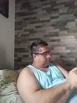 ADRIAN ADI40 online show from 05/19/26, 03:57