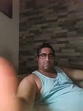 ADRIAN ADI40 online show from 05/17/26, 04:12