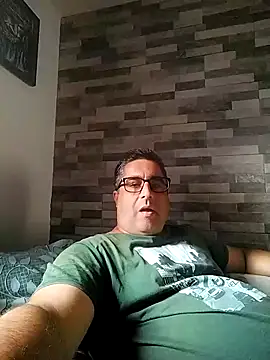 ADRIAN ADI40 online show from 03/20/26, 01:23