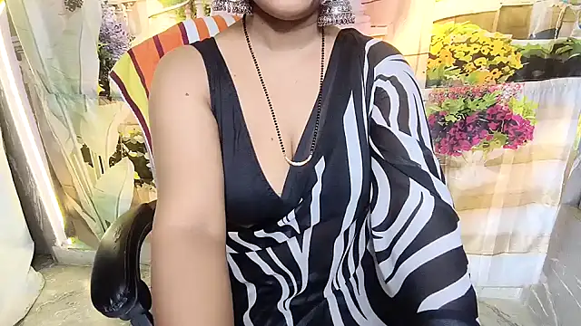 MAN-MOHINI-21 online show from 10/18/25, 05:04