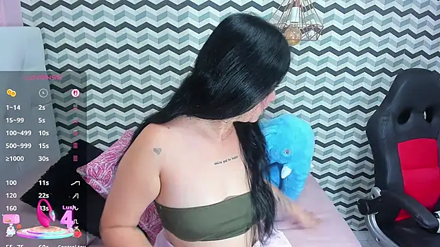 BIANCAROY1 online show from 09/12/25, 06:40