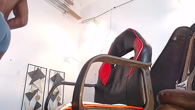 dann hill online show from 10/30/25, 11:23